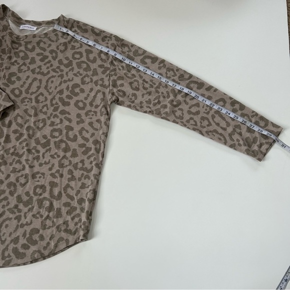 First Love Lightweight Leopard Plus Size Sweater - Picture 4 of 9